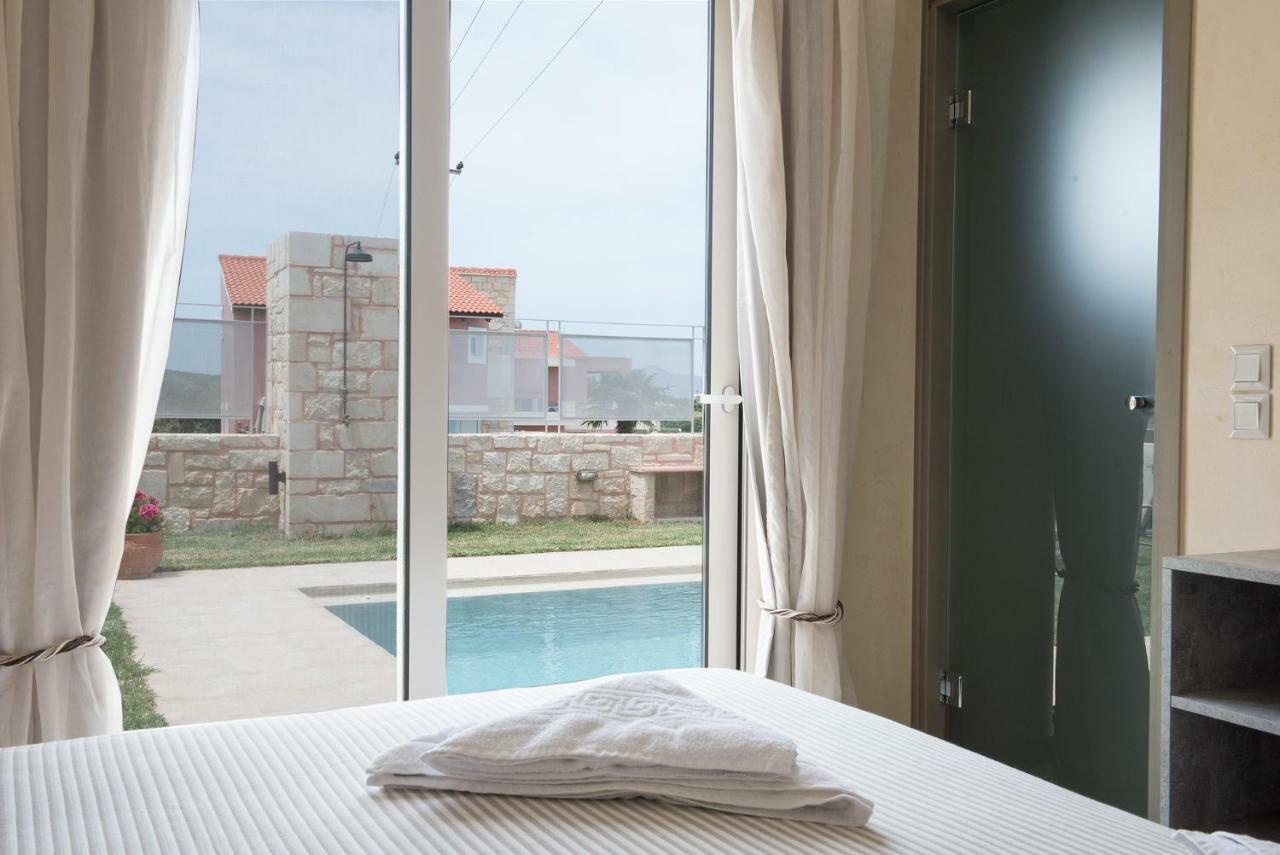 Pantanassa Villa Thalia Agia Marina Dış mekan fotoğraf