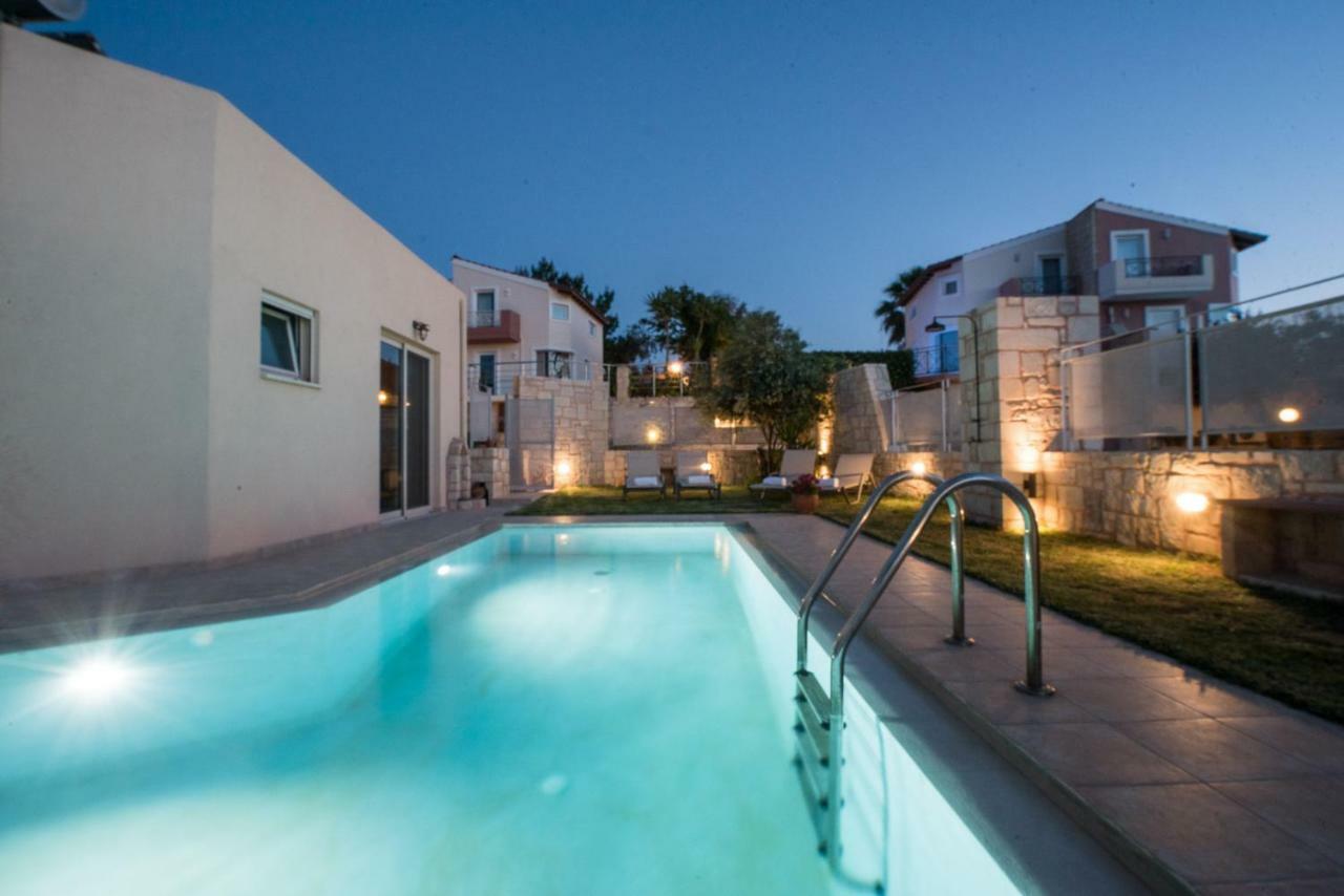 Pantanassa Villa Thalia Agia Marina Dış mekan fotoğraf